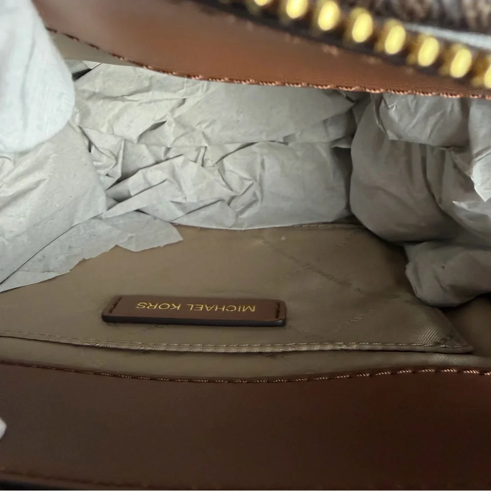 NWT Michael Kors Small Signature Logo Messenger - Picture 9 of 12